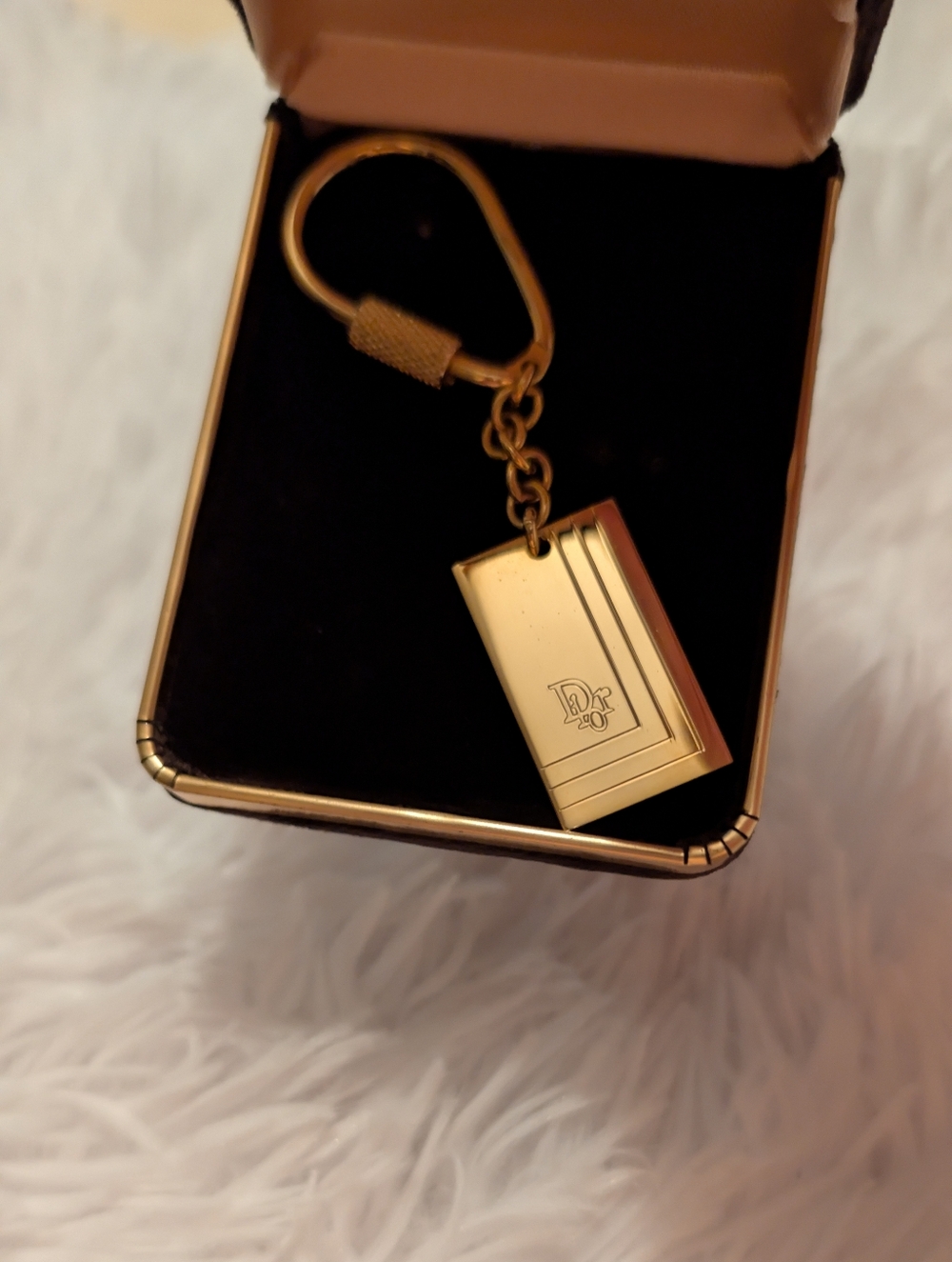 Christian Dior Keychain Gold Tone VGUC - Picture 3 of 8
